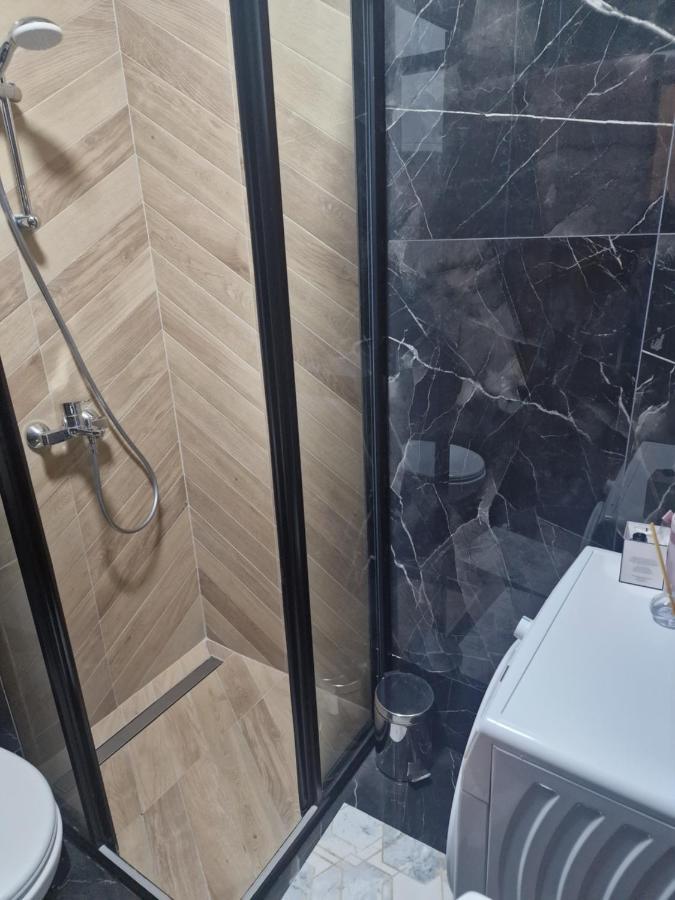Gold Lux Apartment Cacak Ngoại thất bức ảnh